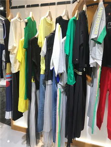 統衣服飾 深耕甘孜品牌女裝批發，打造優質女裝貨源直供平臺